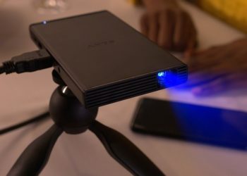 Sony Keluarkan Projector Untuk PlayStation 4