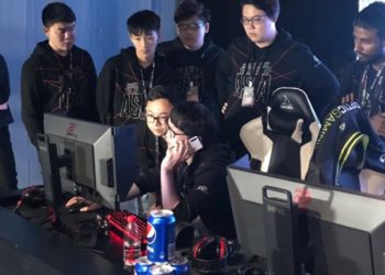 TOP 5 Kes Cheating/Hacking dalam Tournament dan Streaming yang mengemparkan dalam dunia Esports!