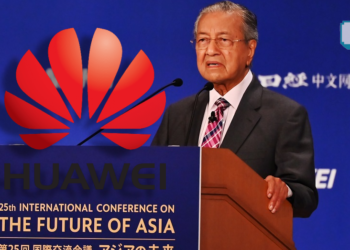 Tun M Membincangkan Isu Diplomasi dan Kompromi mengenai Huawei Tech