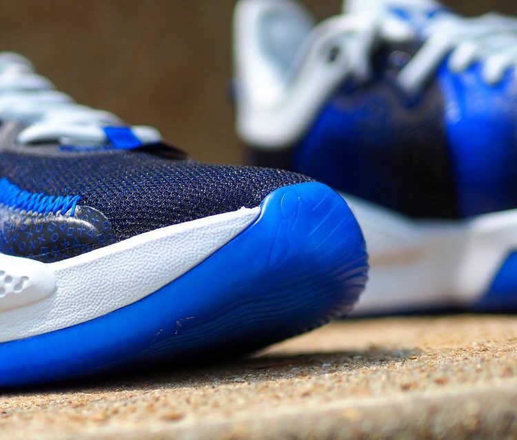 Gamers! Kasut Sneakers Nike x PS5 dikatakan akan datang bulan ini!