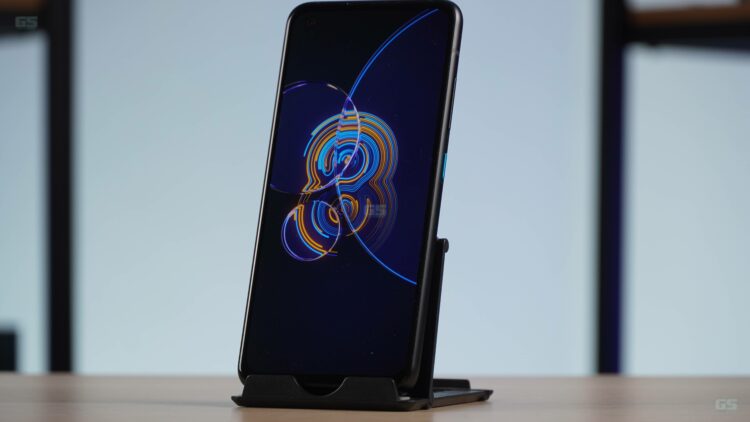 Review ASUS Zenfone 8 – Padat, Berkuasa tinggi, hebat! Harga bermula RM2,699!