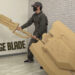 Peminat Monster Hunter Rise hasilkan Charge Blade DIY guna kadbod