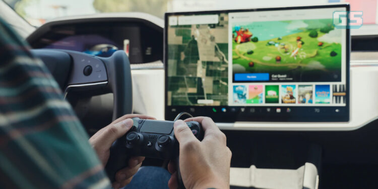 Kerana boleh bermain game sambil memandu, kereta Tesla kini di bawah siasatan kerajaan AS