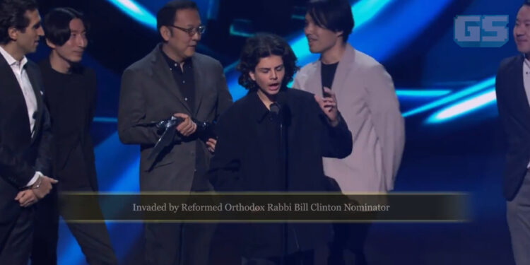 Pemuda Buat Onar Semasa The Game Awards 2022! Sempat Buat Shoutout Kepada Bill Clinton!