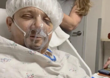 Jeremy Renner kongsi keadaan semasa, semoga cepat sembuh Hawkeye!