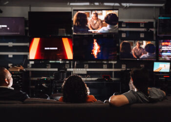 Caj tambahan RM13 akan dikenakan pada pengguna Netflix Malaysia yang tidak duduk serumah!